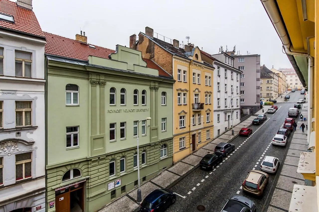 Apartment Heleny Malirove Prague